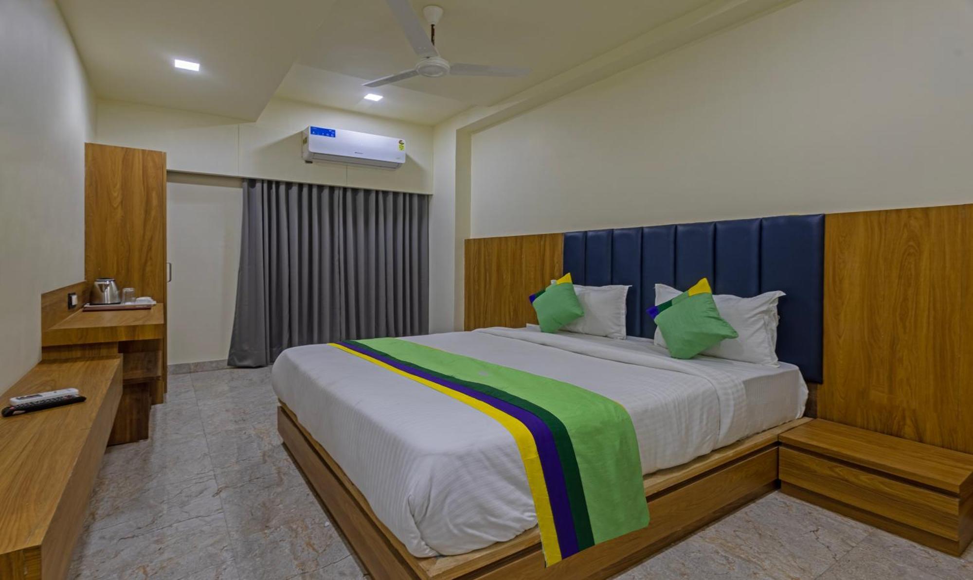 Treebo Eden Park, Ahmedabad Hotel Batwa Luaran gambar
