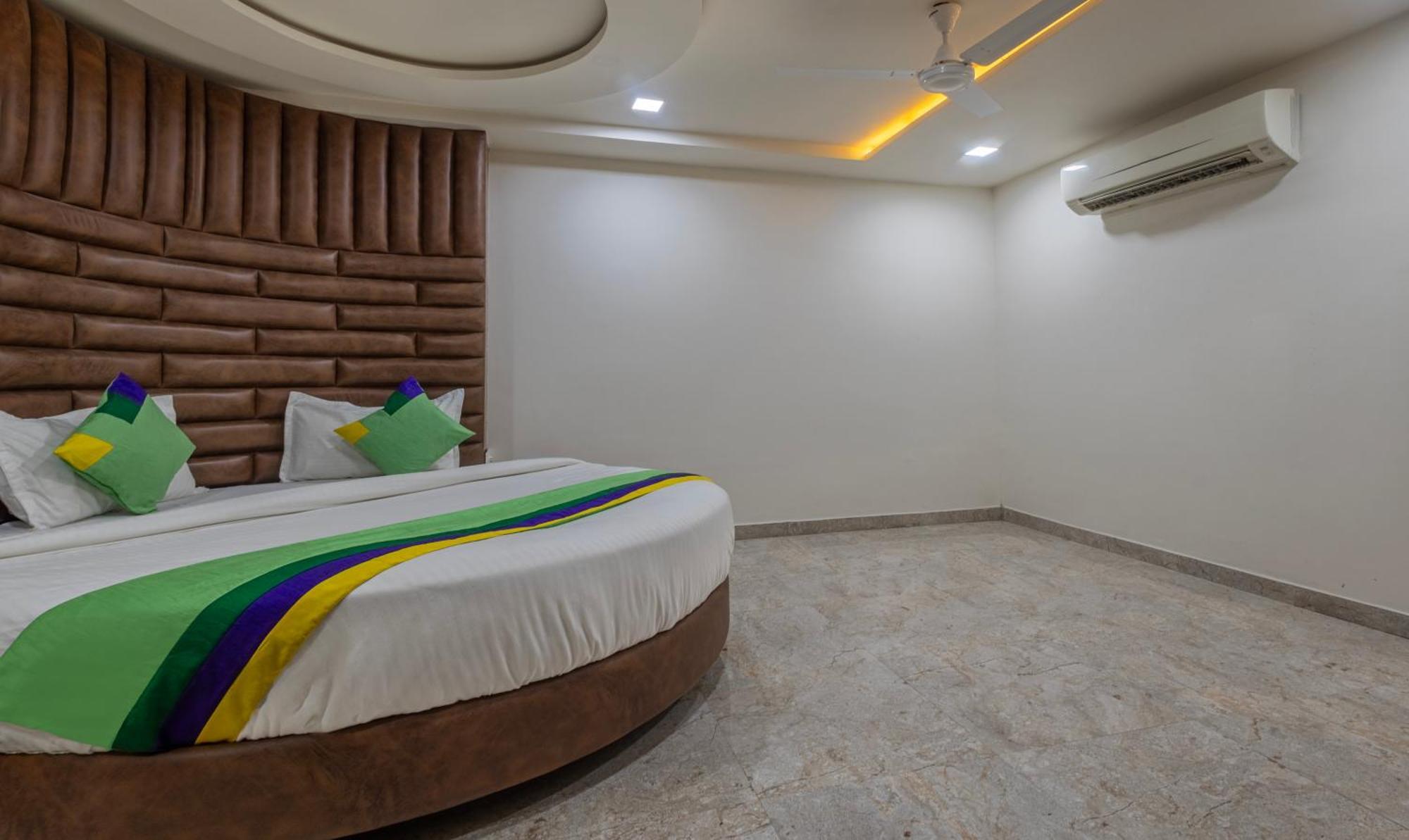 Treebo Eden Park, Ahmedabad Hotel Batwa Luaran gambar