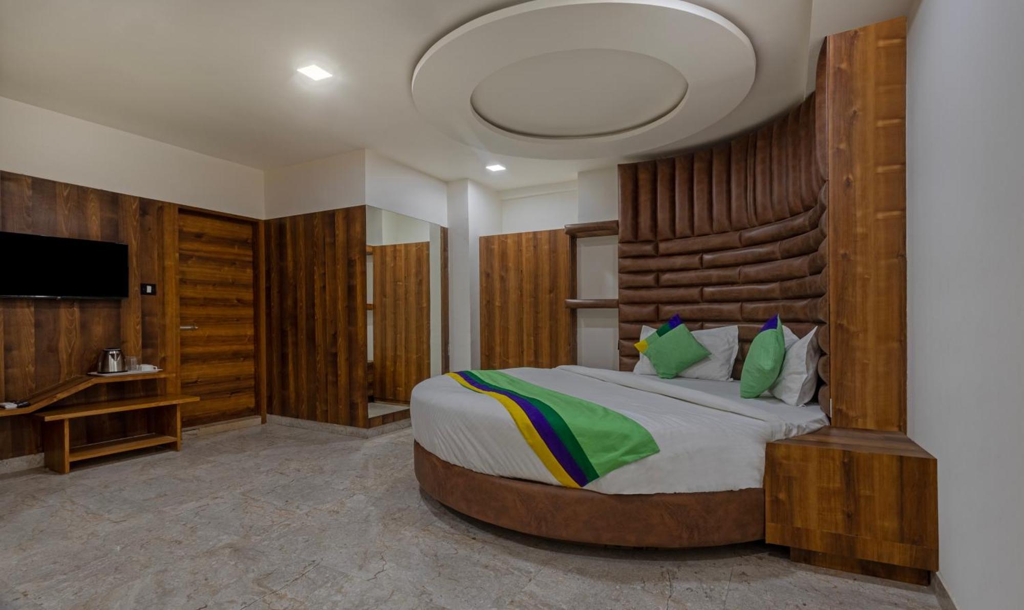 Treebo Eden Park, Ahmedabad Hotel Batwa Luaran gambar